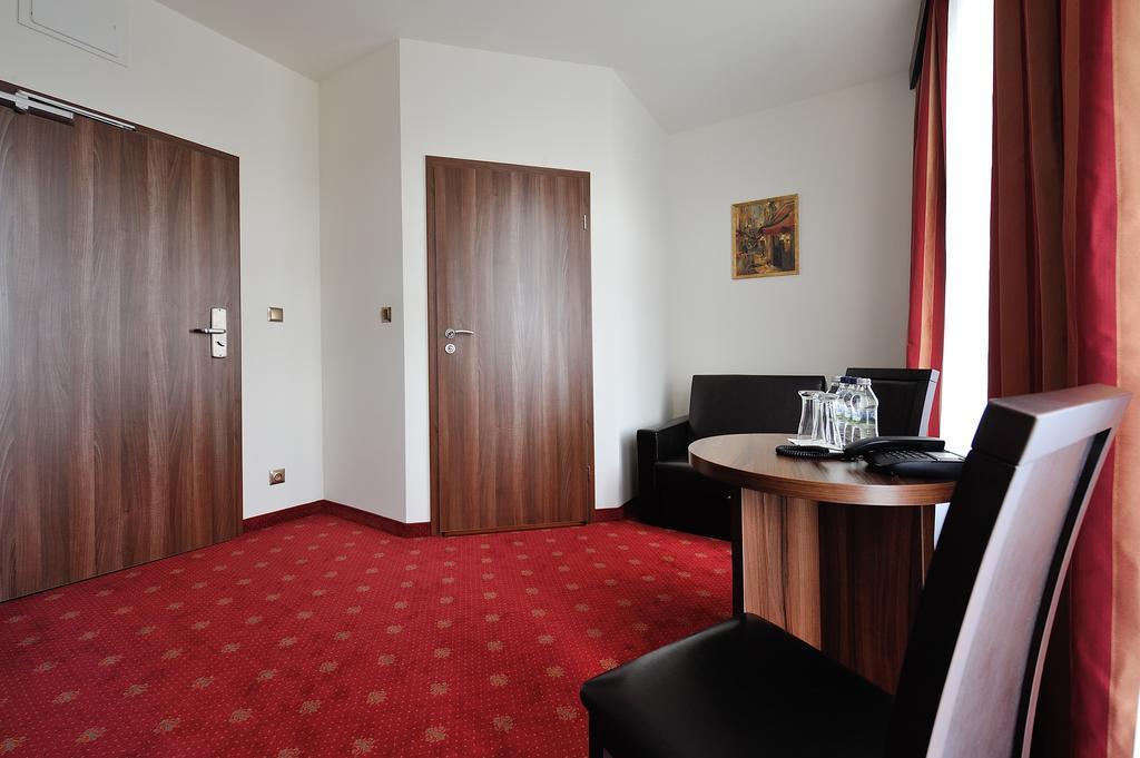 Hotel Centrum Sosnowiec Cameră foto
