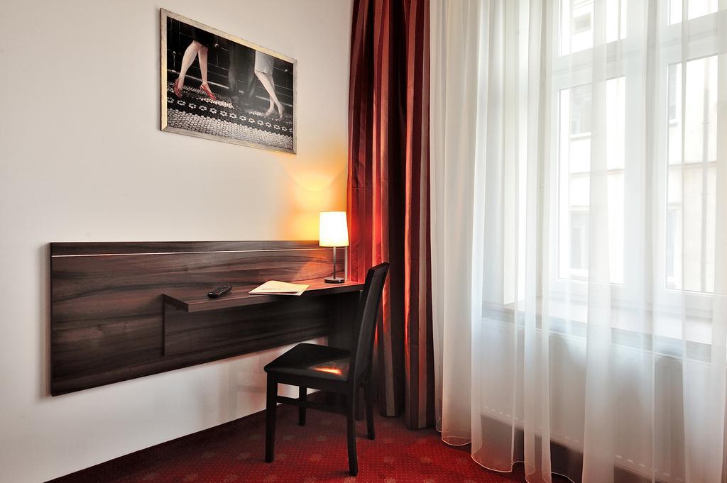 Hotel Centrum Sosnowiec Cameră foto
