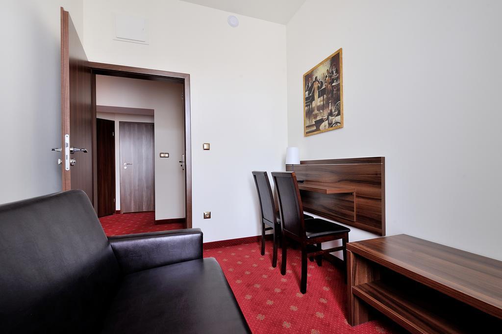 Hotel Centrum Sosnowiec Cameră foto